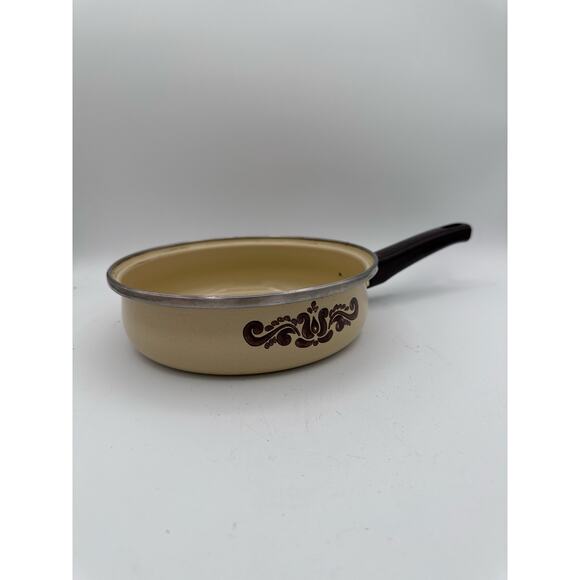 Vintage Pfaltzgraff 7" Metal Skillet Fry Pan Village Brown and Tan Made in USA - Picture 4 of 9